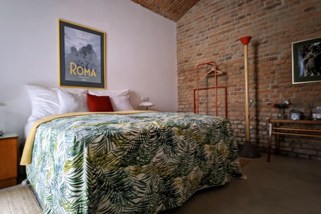 Romantic And Atypical Apartments In Prague'S Montmartre 外观 照片