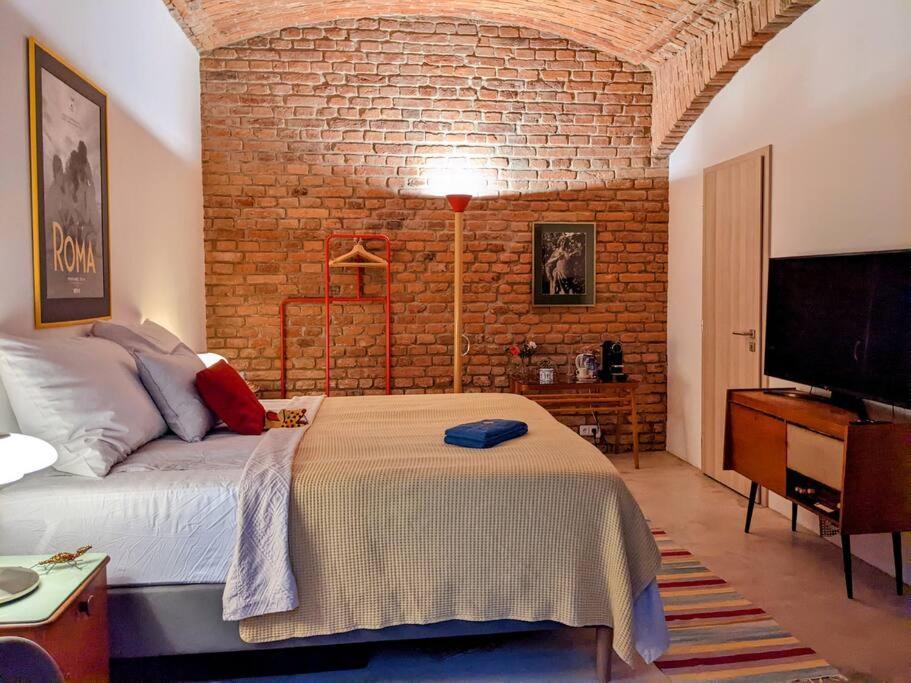 Romantic And Atypical Apartments In Prague'S Montmartre 外观 照片