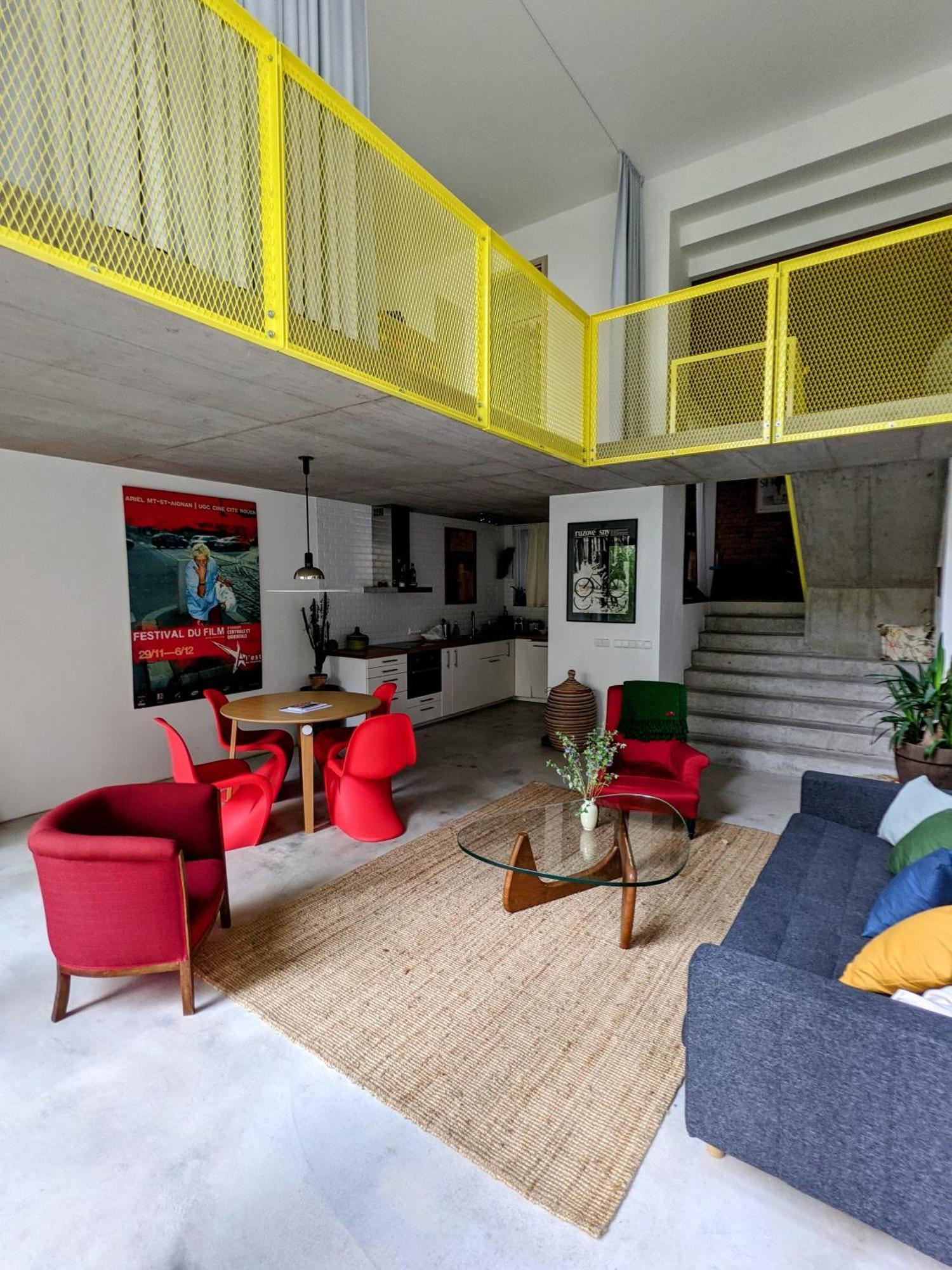 Romantic And Atypical Apartments In Prague'S Montmartre 外观 照片