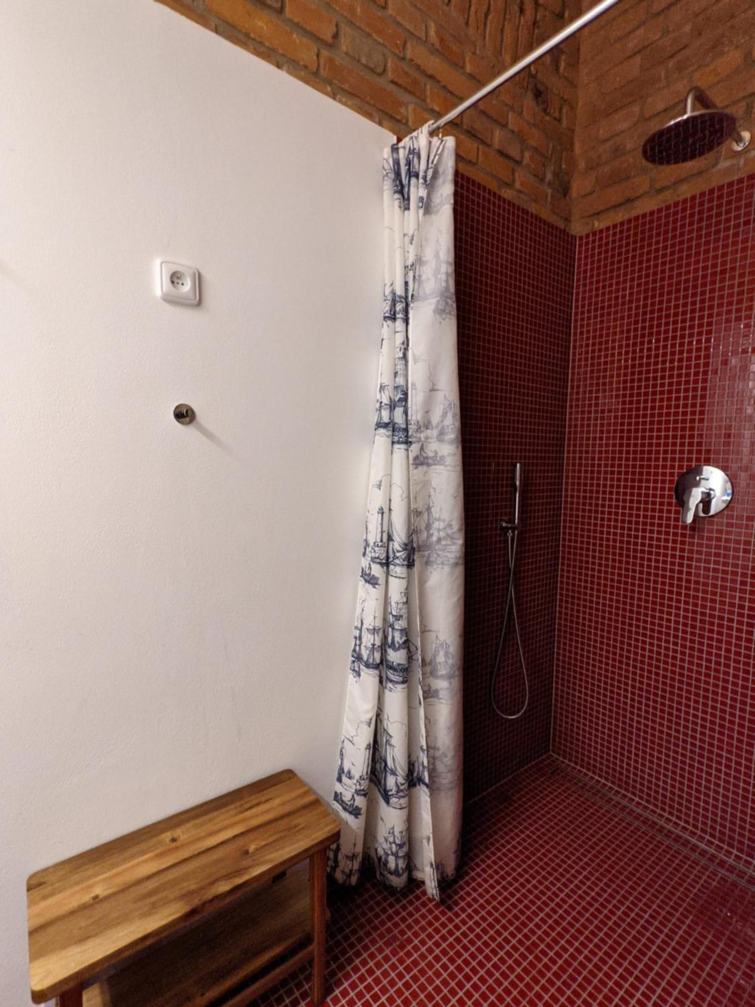 Romantic And Atypical Apartments In Prague'S Montmartre 外观 照片